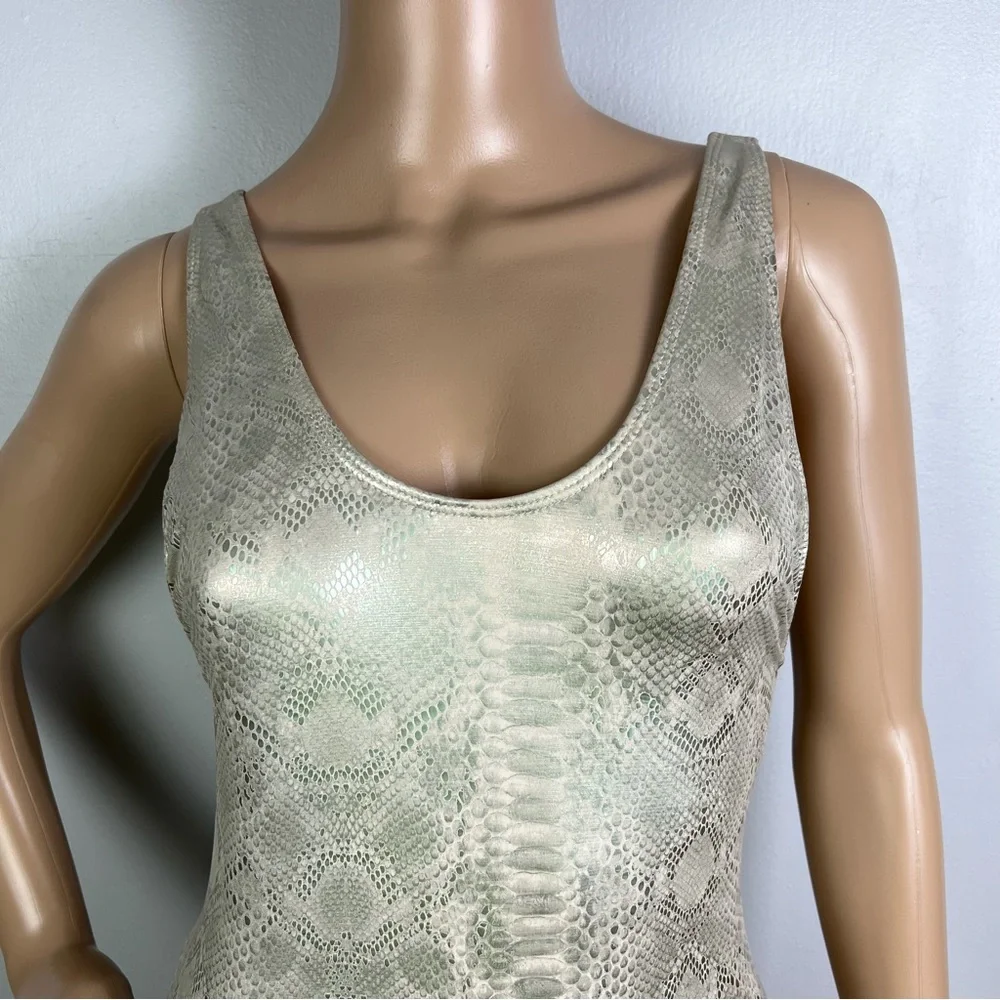NEW GOOD AMERICAN METALLIC ONE-PIECE SWIMSUIT - Picture 3 of 8